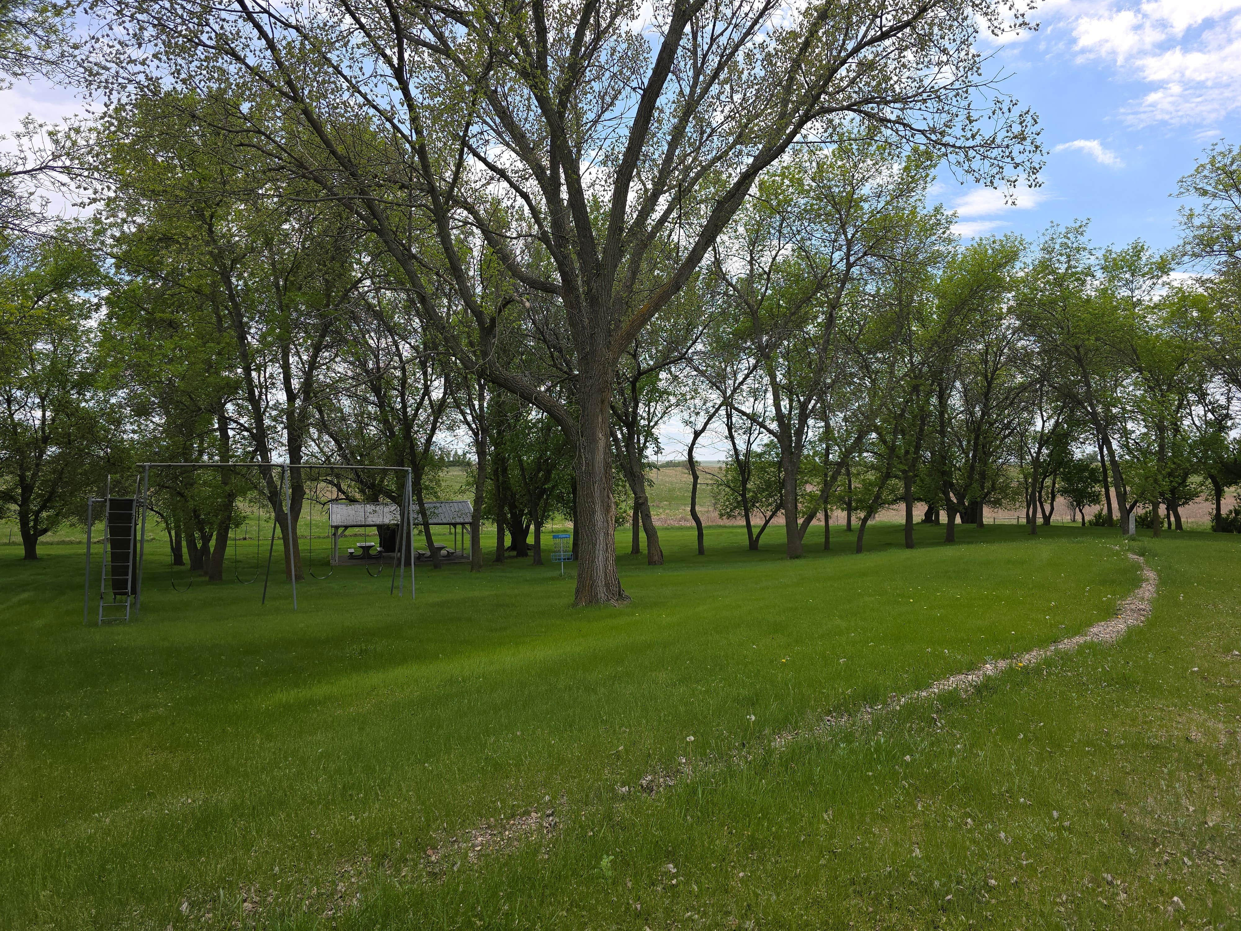 Camping near Whitestone Hill Historic Site: Streeter City Park, Wishek, North Dakota