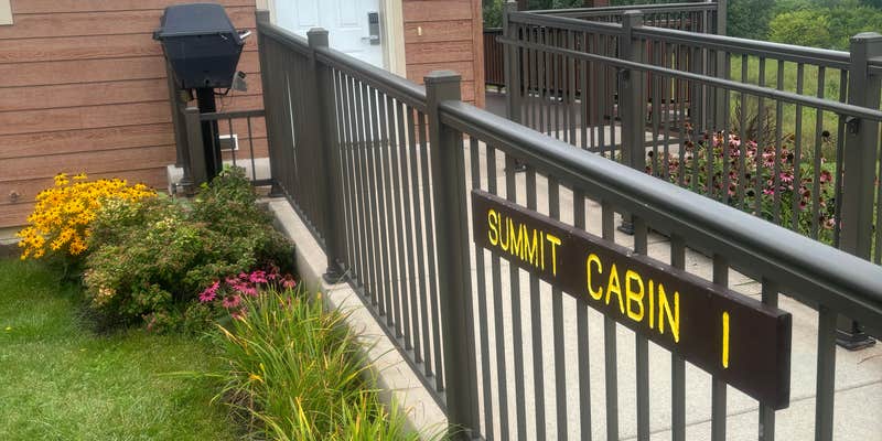 Camper submitted image from Summit Cabin 1