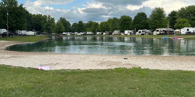 Camper submitted image from Sunny's Campground