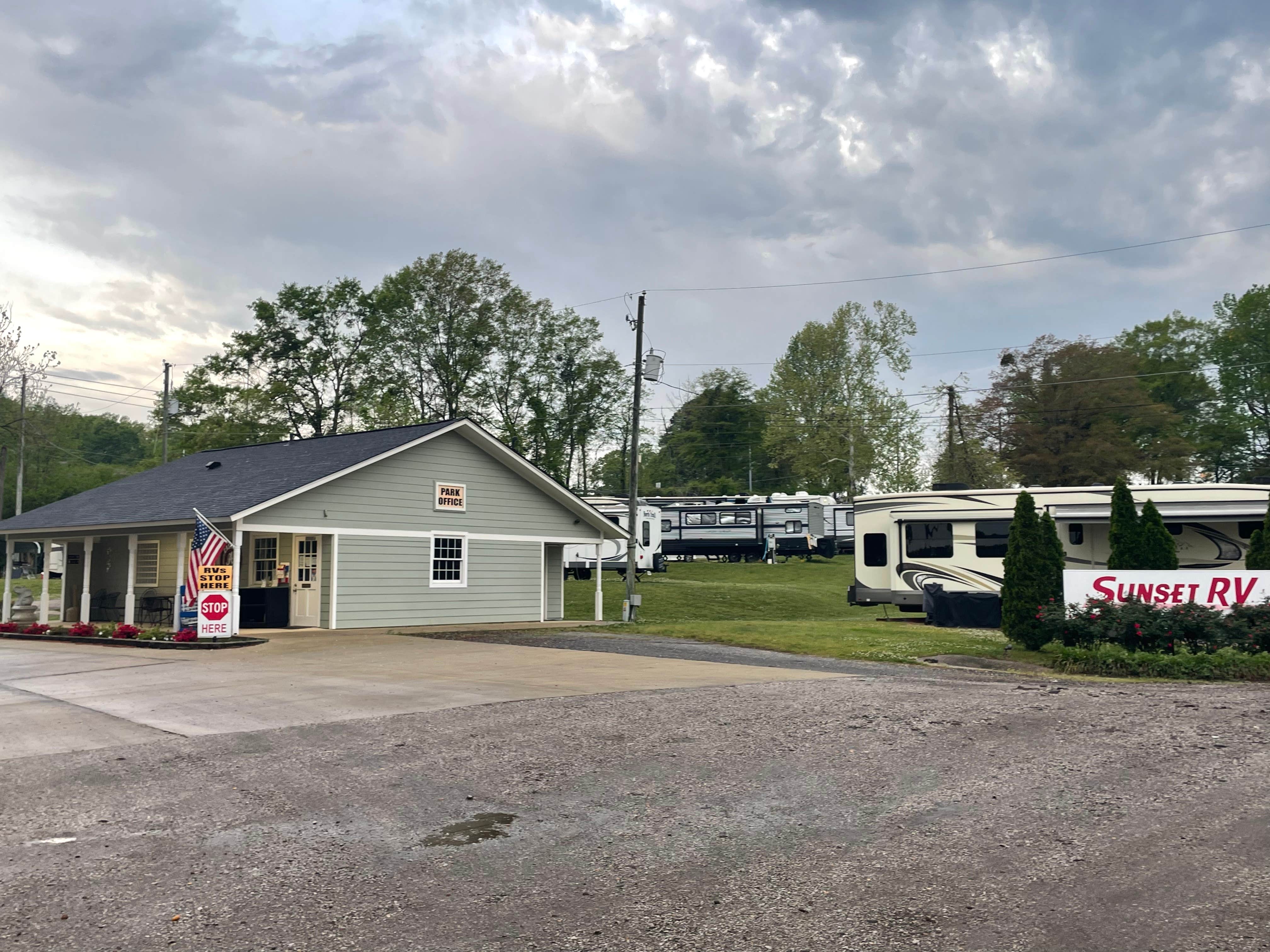 Explore Coaches Corner RV Park in Tuscaloosa: A Comprehensive Guide