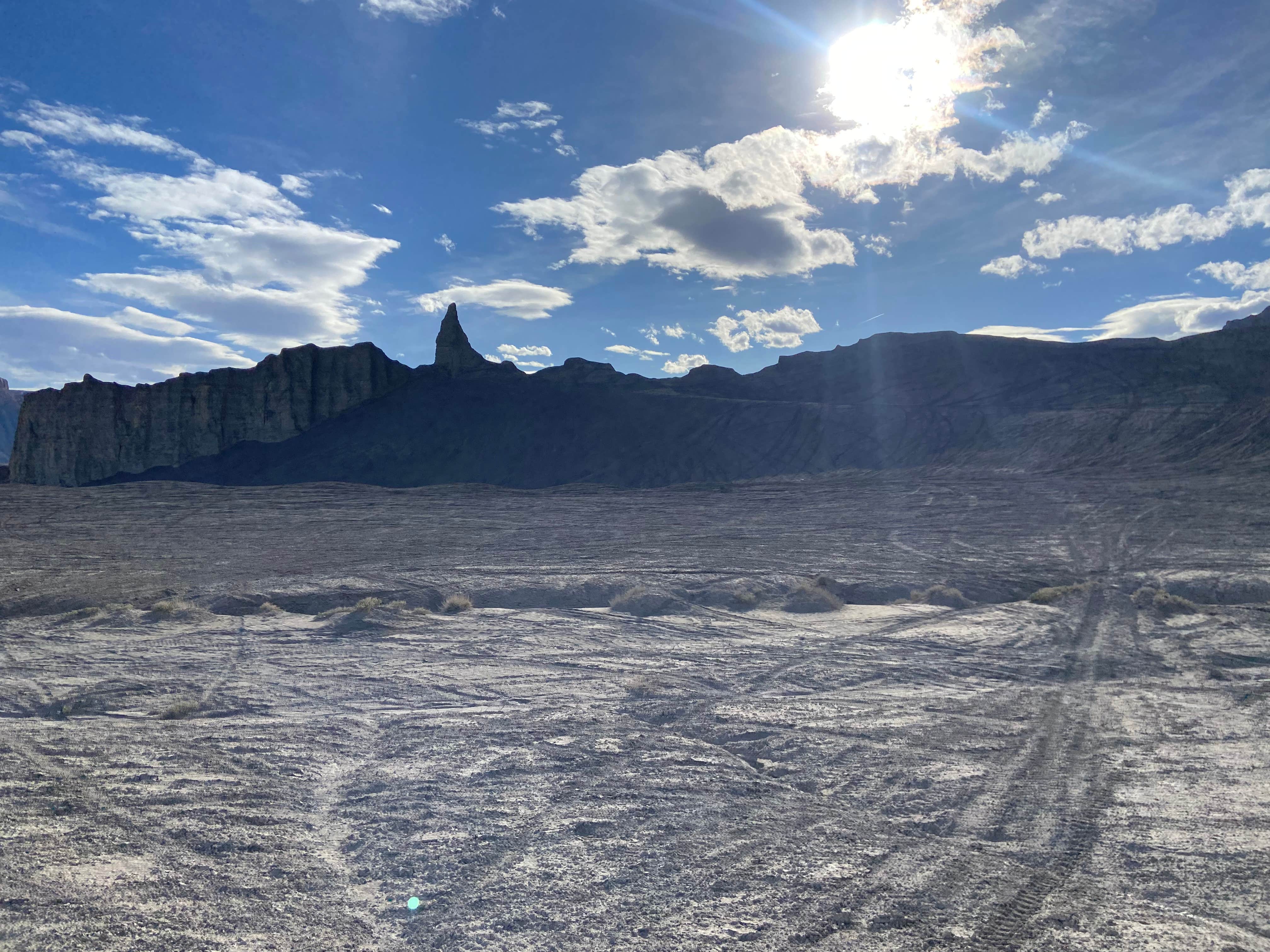 Camping near BLM Mix Pad Dispersed - Cathedral Valley: Swing Arm City OHV Area, Hanksville, Utah
