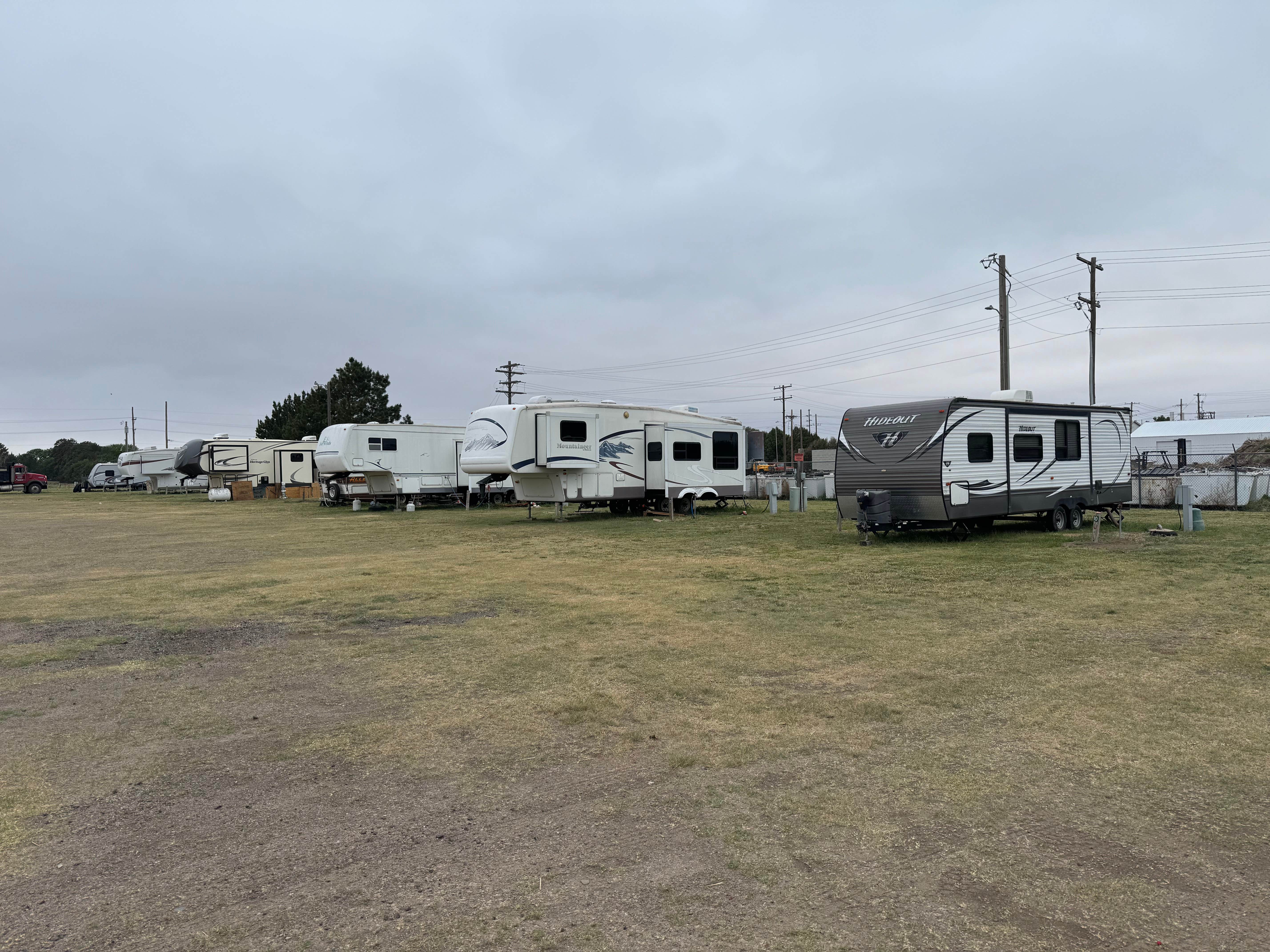 Camping near Whistle Stop RV and Antiques: Thomas County Fairgrounds, Colby, Kansas