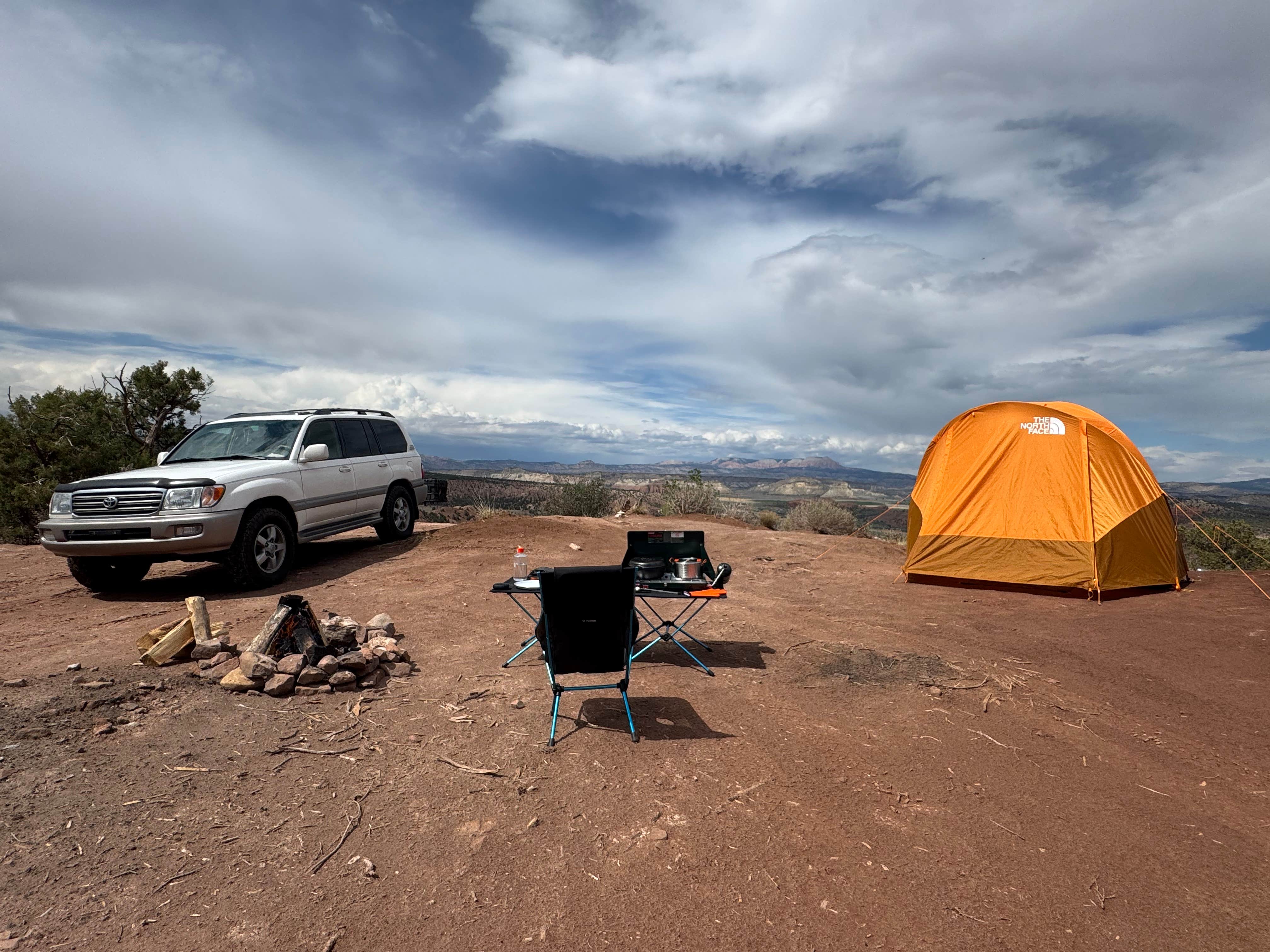 Camping near Henrieville Creek - Grand Staircase Nat Mon: Dispersed Top of Hill, Skutumpah Rd, Cannonville, Utah