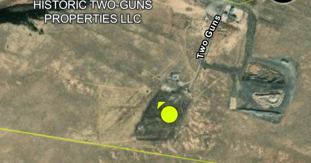 Two Guns Ghost Town