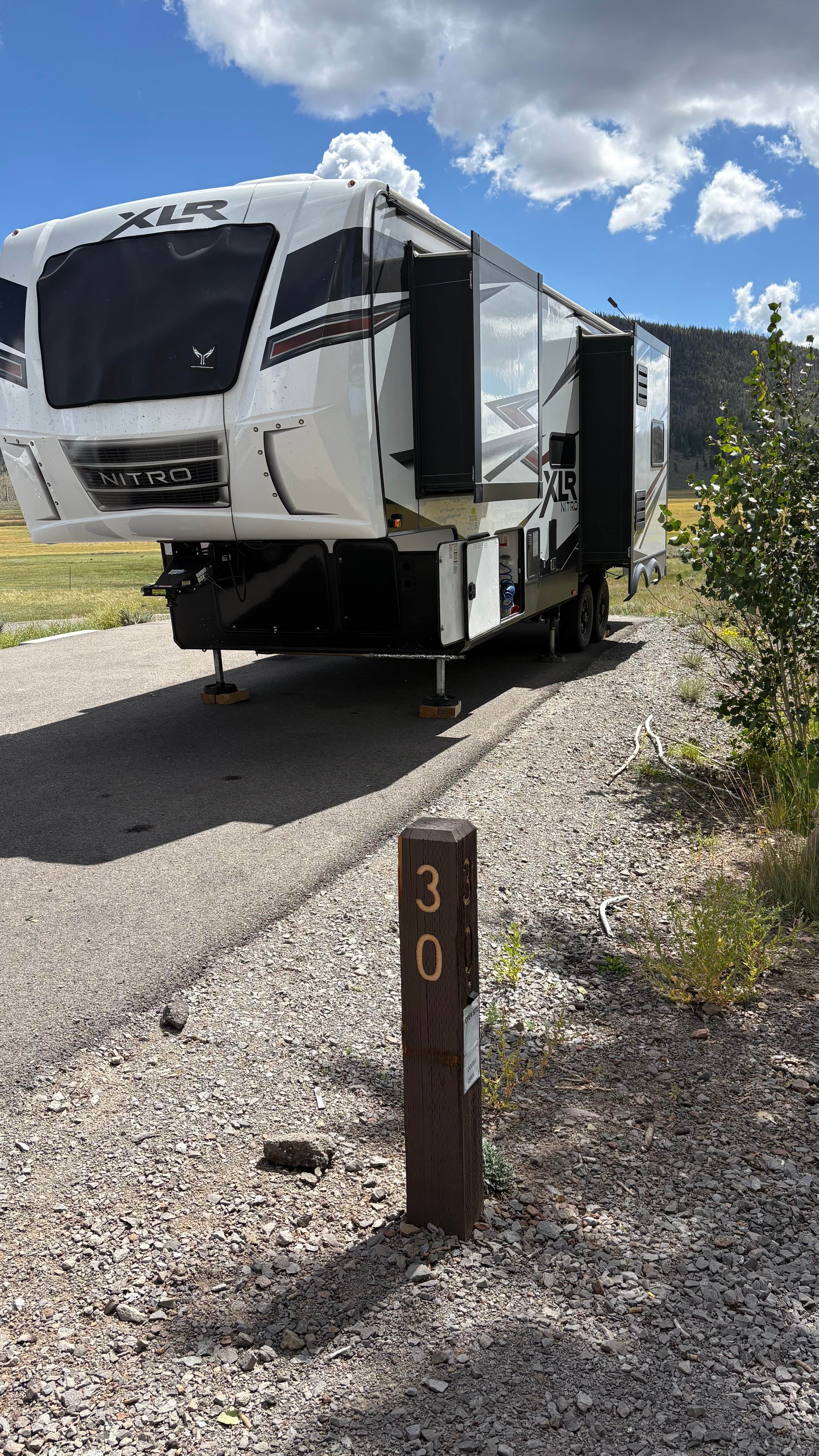 Camping near Mackinaw: Doctor Creek, Fremont, Utah