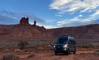 Mary B.'s photo of rv camping at Valley of the Gods Road Dispersed near Monument Valley, AZ