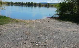 Kevin C.'s photo of a dispersed camping area at Vernita Bridge near Pasco, WA