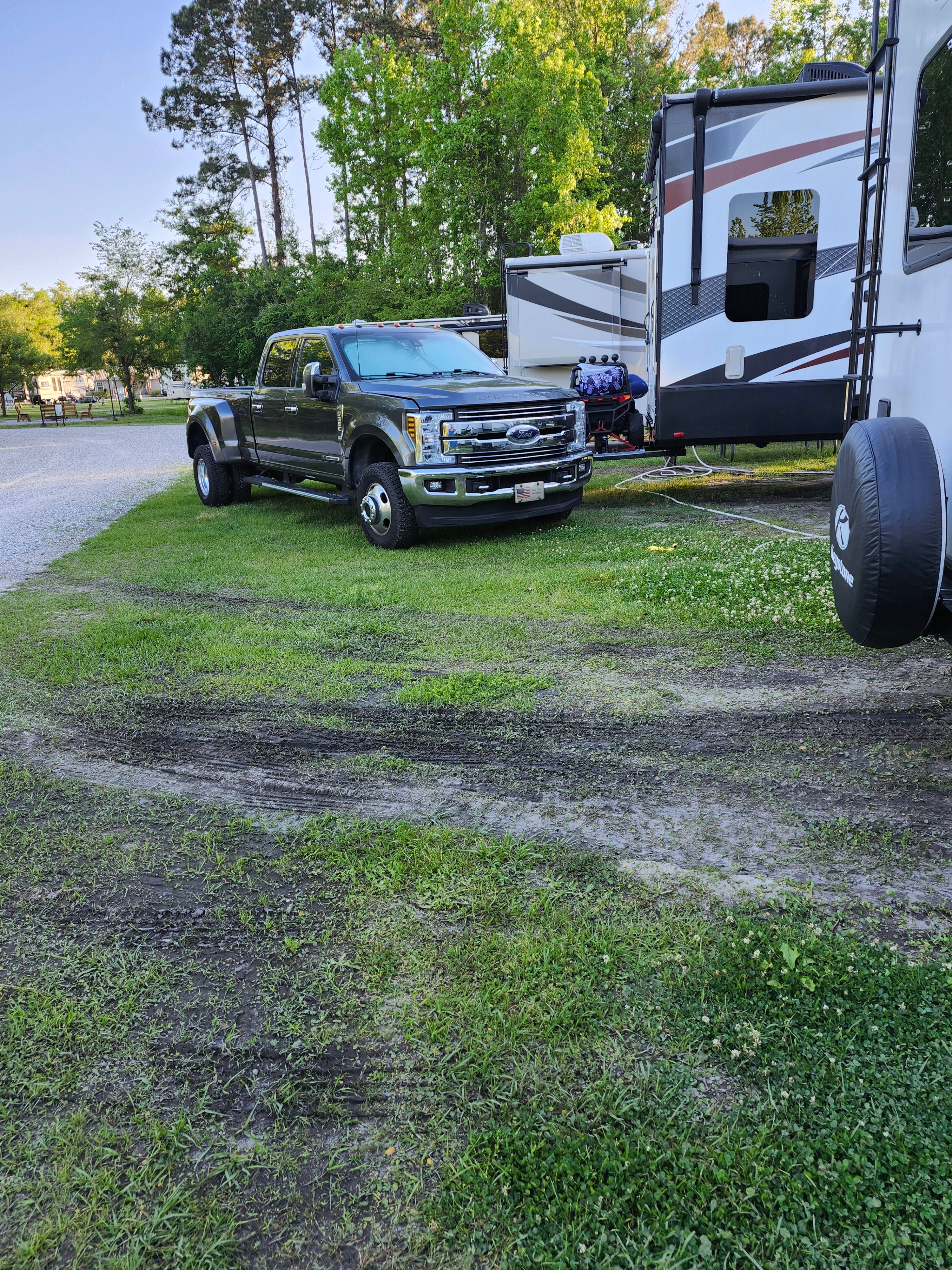 Camper submitted image from Walkabout Camp & RV Park - 4