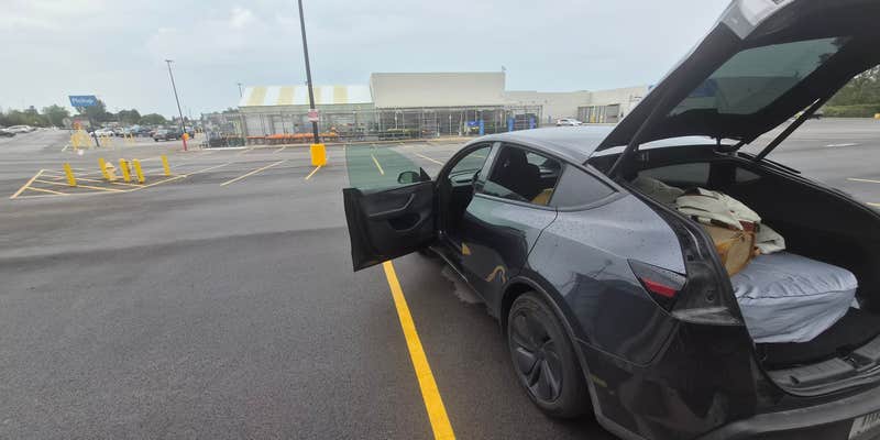 Camper submitted image from Walmart — Erie Supercenter