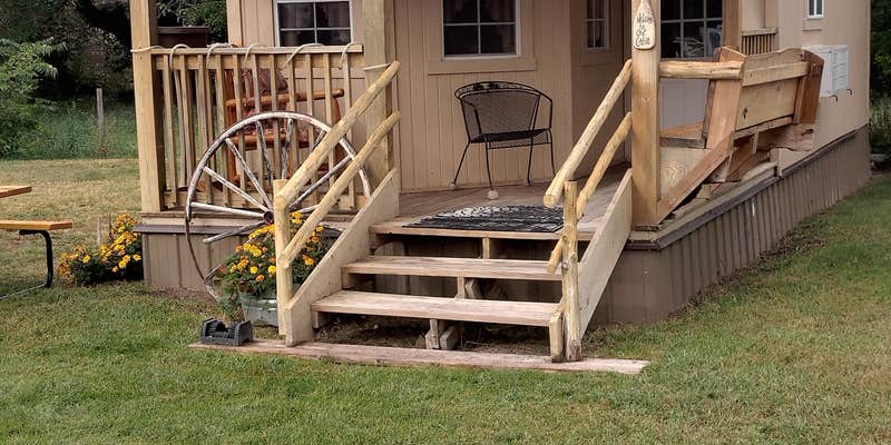 Camper submitted image from Oregon trail RV Park and Cabin