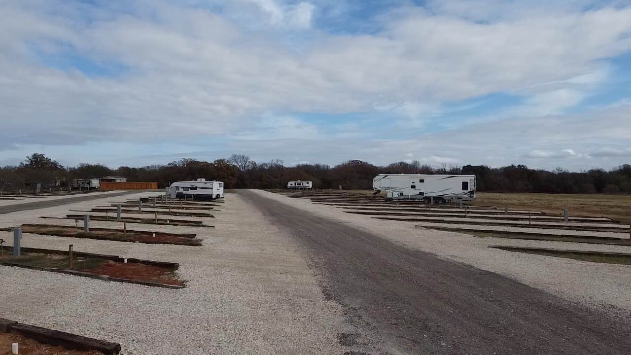 Rose Rv Whitney Rose rv park Camping | Whitney, Texas