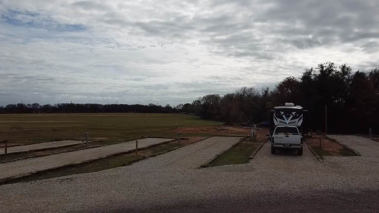 Camper submitted image from Whitney Rose rv park - 3