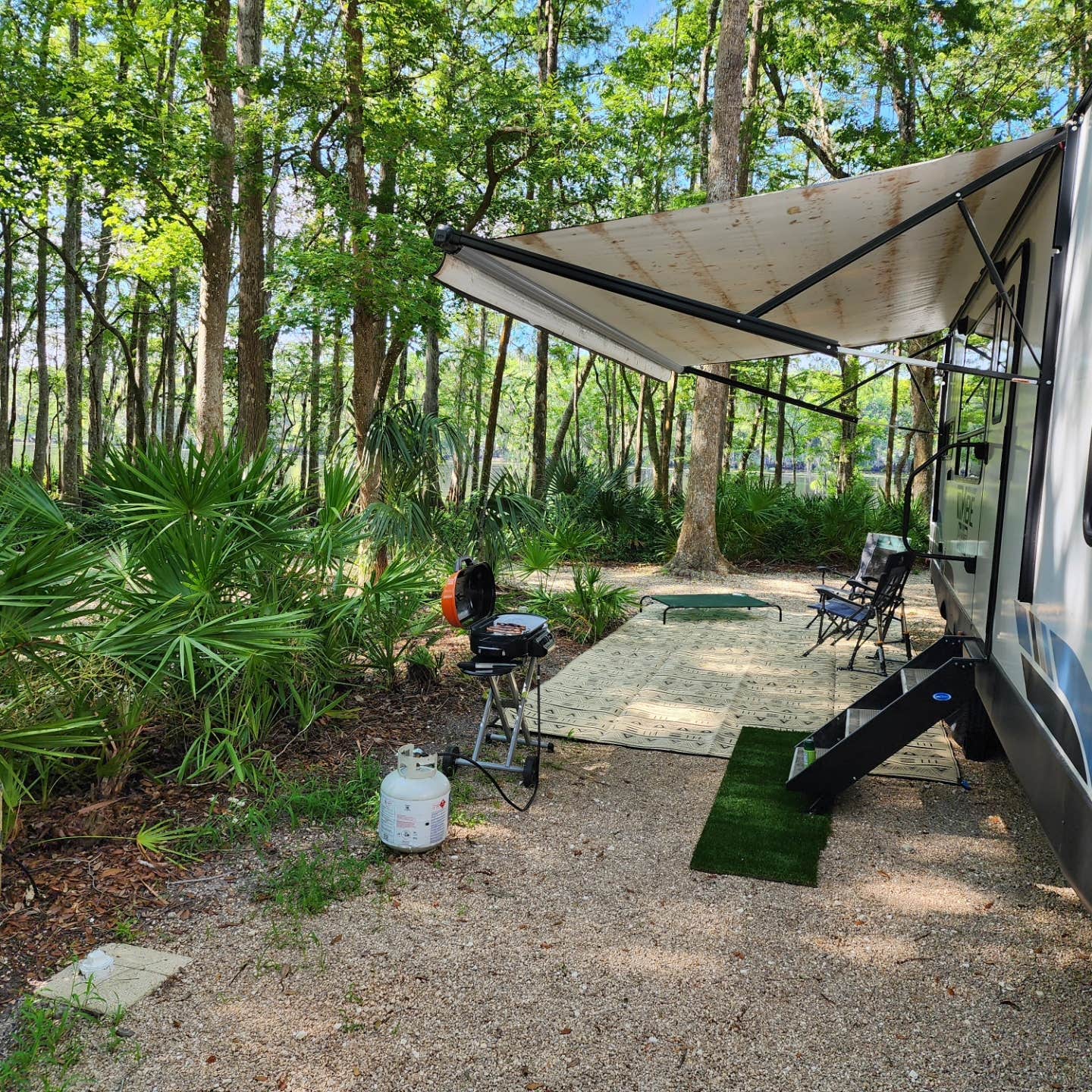 Camping near Manatee Springs State Park Campground: Yellow Jacket RV Resort, Chiefland, Florida