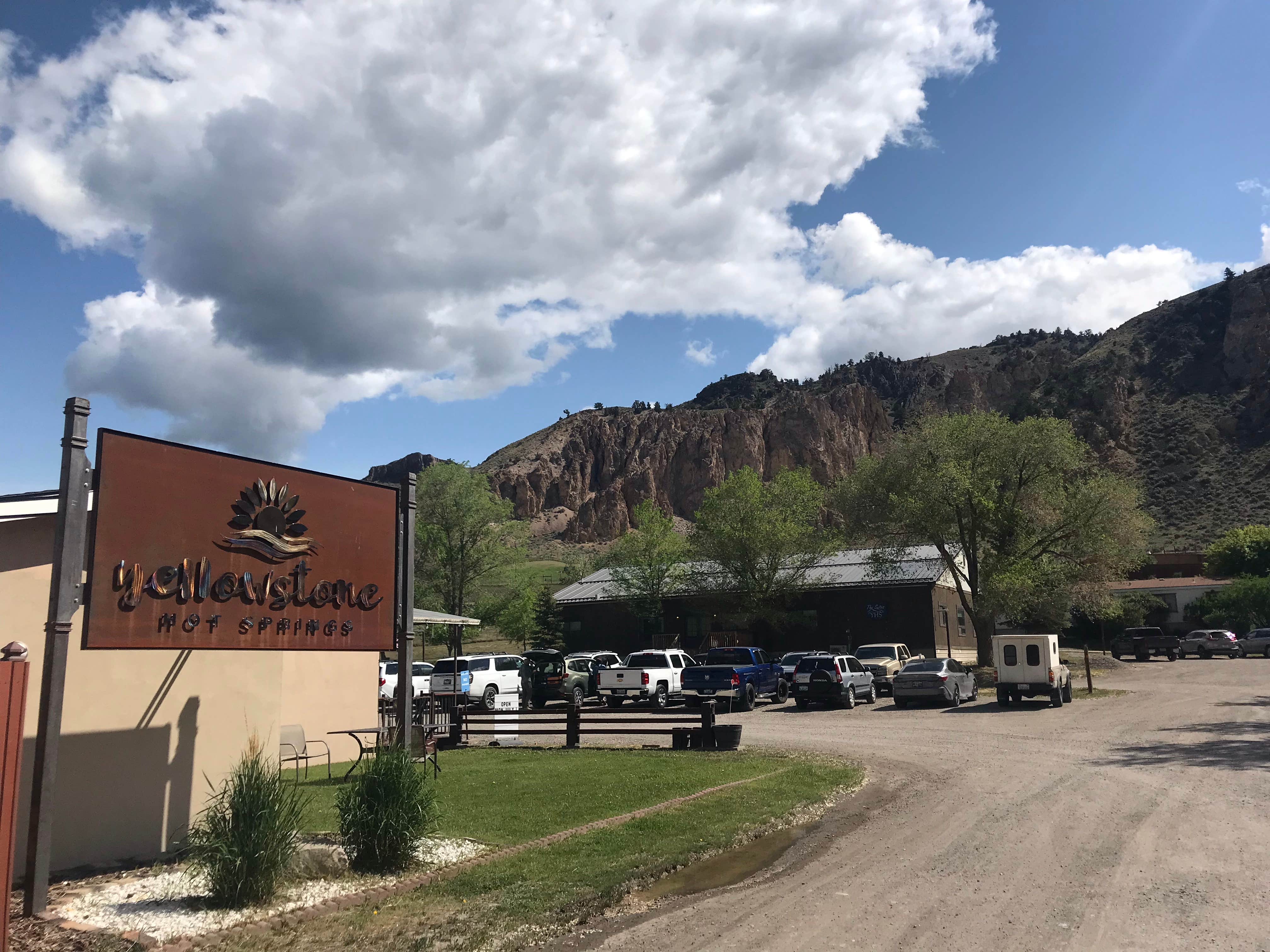 Camper submitted image from Yellowstone Hot Springs Resort - 4