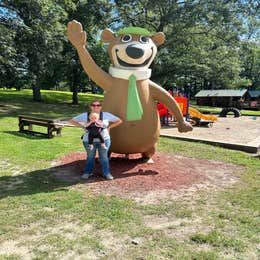 Yogi Bear's Jellystone Park at Barton Lake