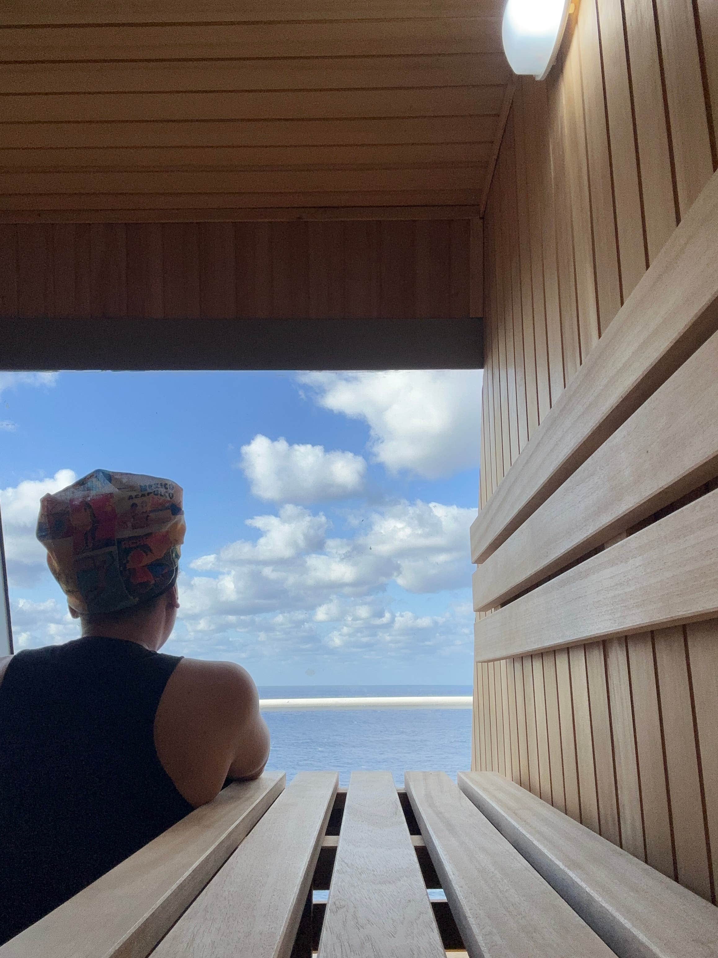 Milan Is Traveling  🌄.